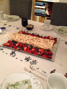 Berly's meringue and whipped cream "cake"