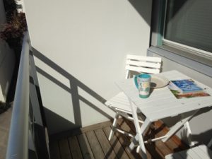 Lunch in the sun with the Claus Ohlson catalog.